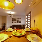 Calle Maestro Parada 아파트 또레비에하